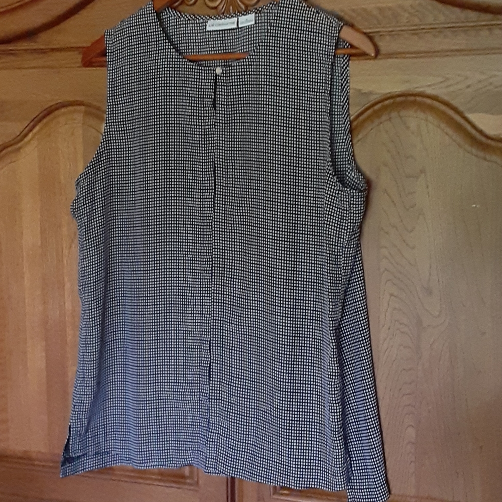 Liz Claiborne sleeveless blouse